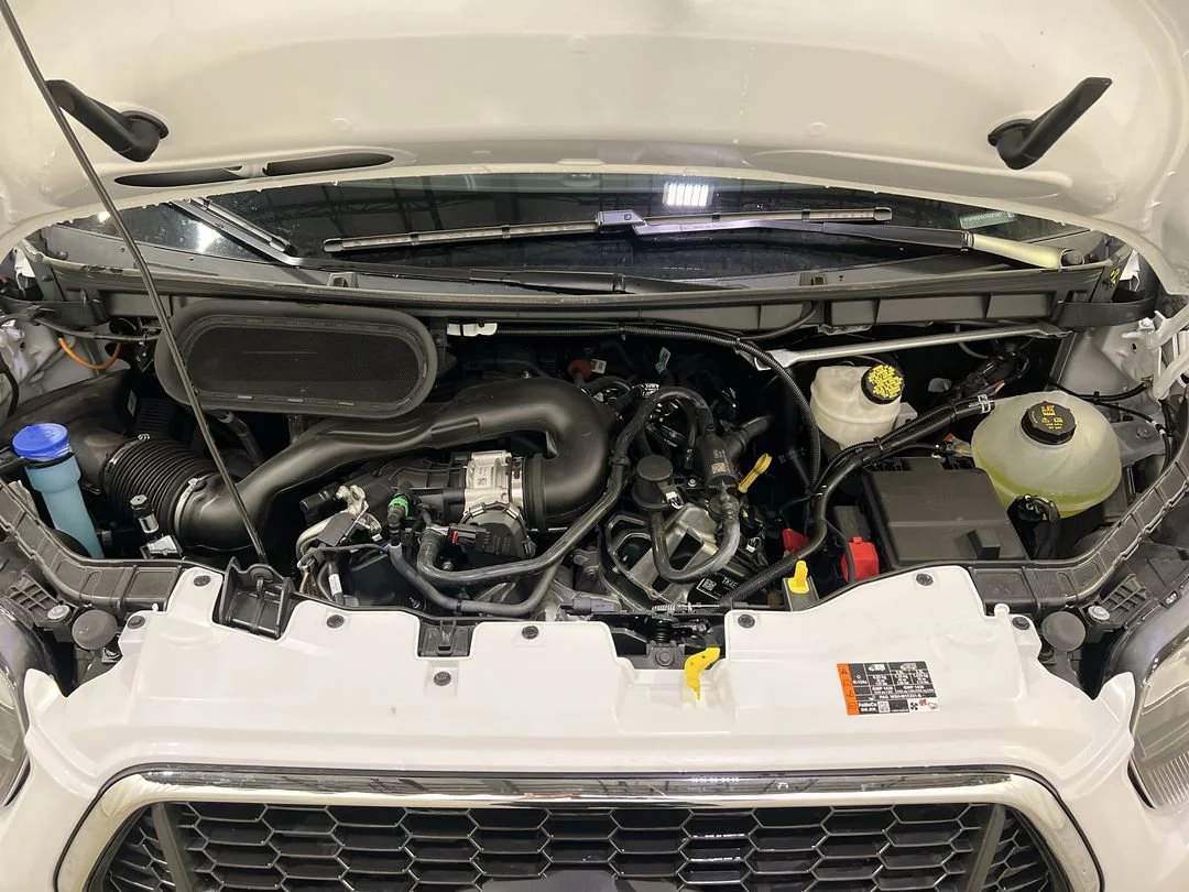 New 2026 Oxford White Ford Cutaway image 11