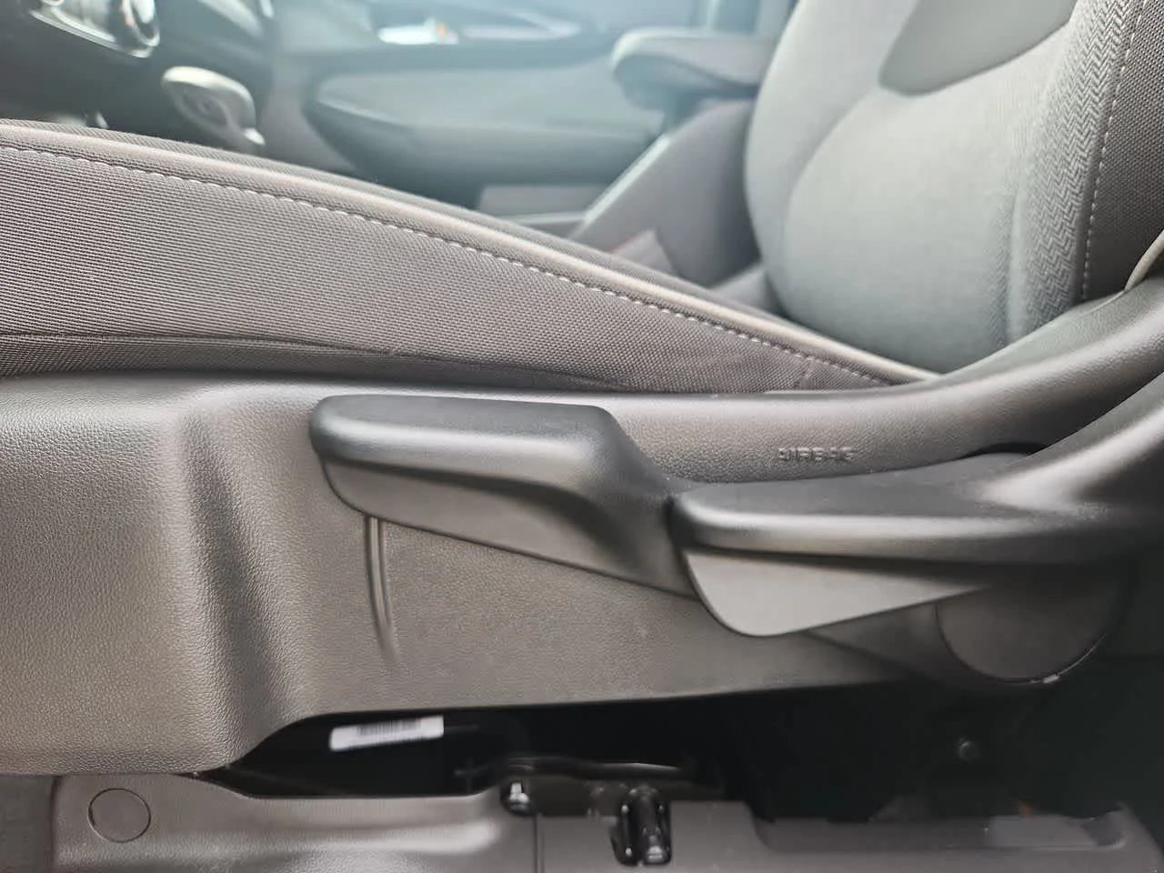 Used 2025 Mosaic Black Metallic Chevrolet LT image 14