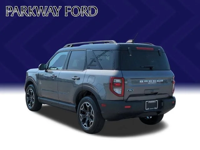 Used 2025 Gray Ford Outer Banks image 3