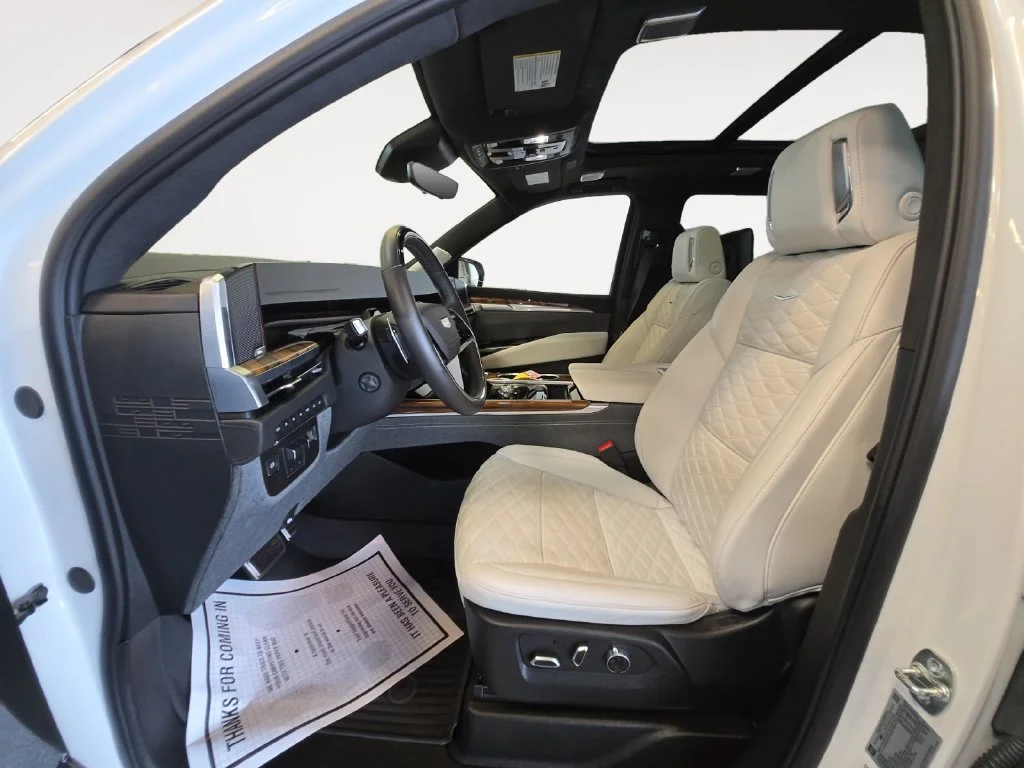 Used 2025 Crystal White Tricoat Cadillac Sport Platinum image 16