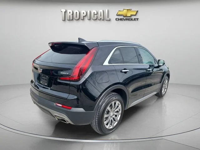 Used 2023 Stellar Black Metallic Cadillac Premium Luxury image 5