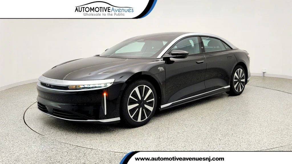 2023 Lucid Air Touring's photo