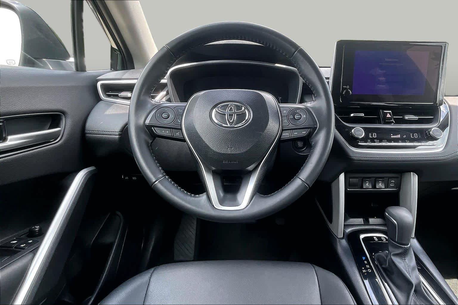 Used 2025 Cypress Toyota XLE image 5