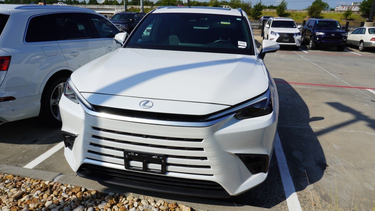 Certified Used 2025 White Lexus TX 350 Premium image 2