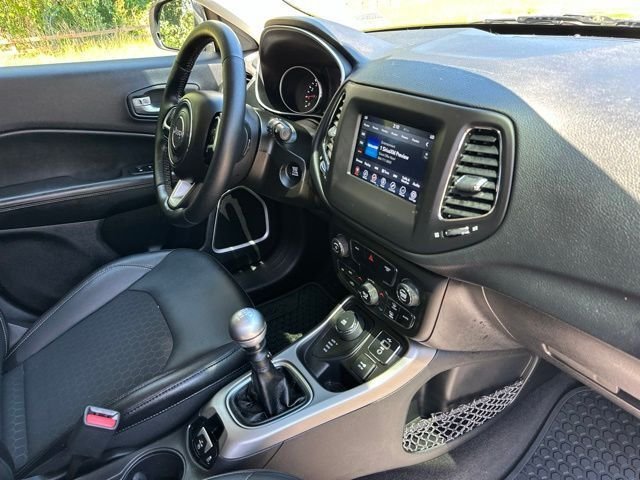 Used 2018 Billet Silver Metallic Clearcoat Jeep Latitude image 25