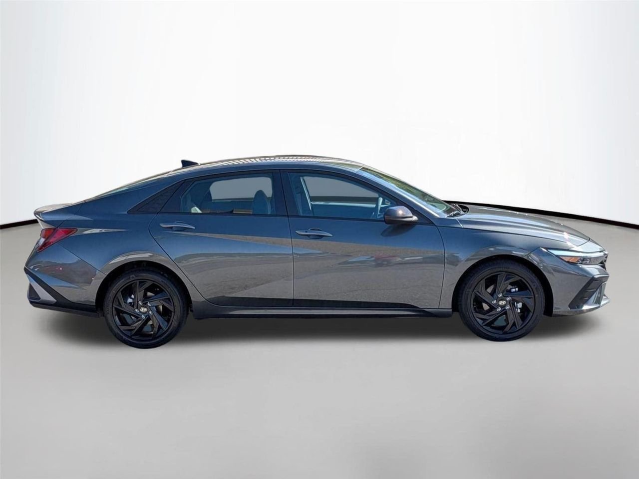 New 2026 Amazon Gray Hyundai SEL Sport image 4