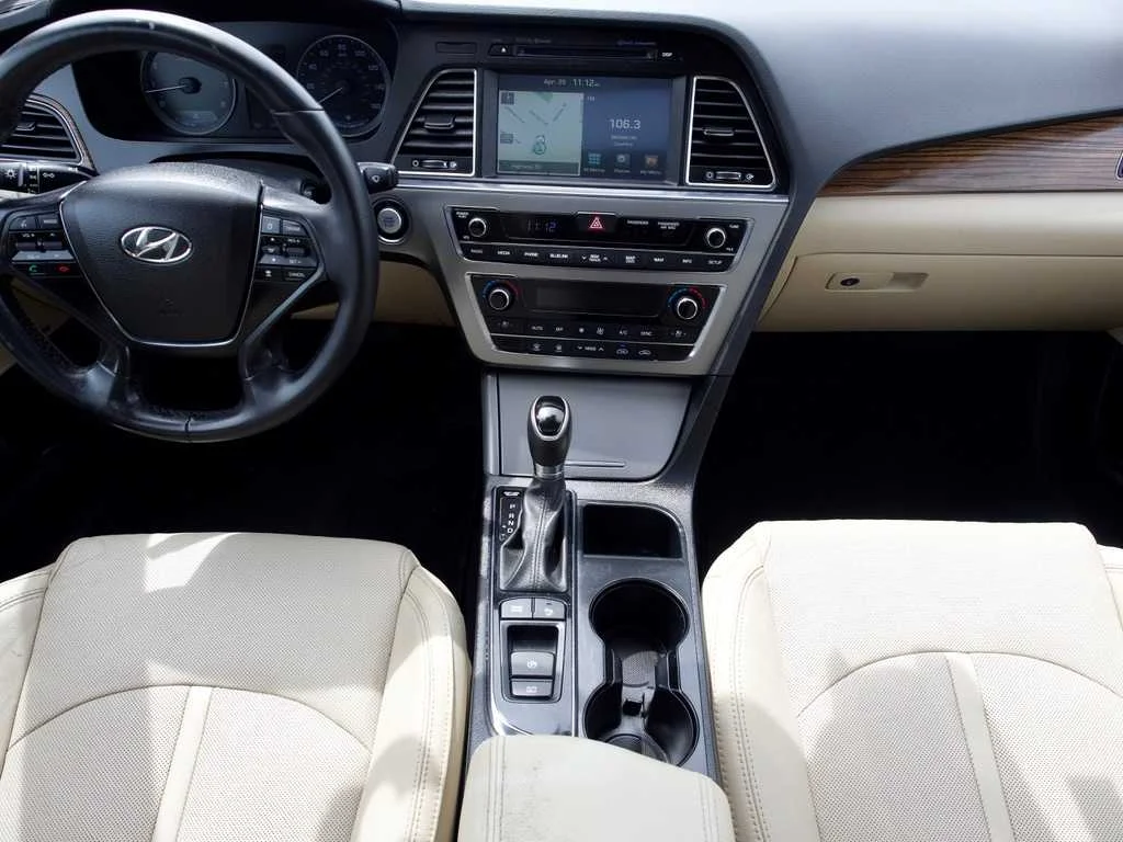 Used 2017 Black Hyundai Limited image 39