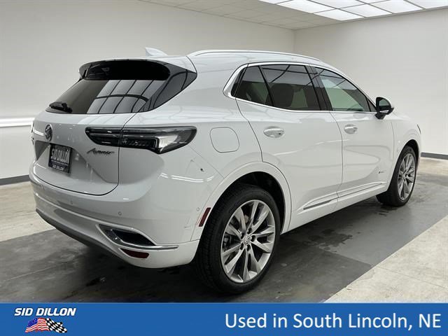 Used 2022 Summit White Buick Avenir image 4