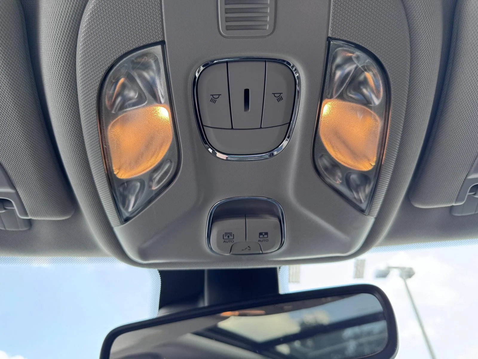 Used 2022 Billet Silver Metallic Clearcoat Jeep Trailhawk image 19