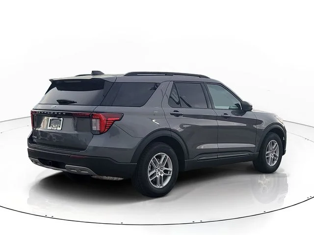 New 2026 Gray Metallic Ford Active image 5