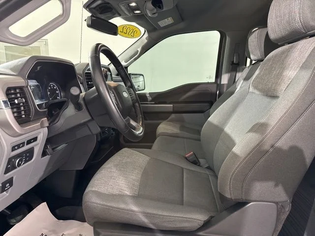 Used 2022 Silver Ford XLT image 17