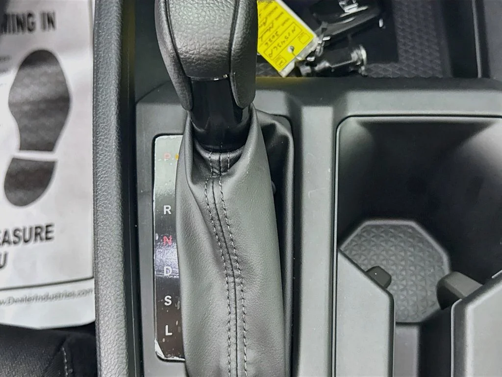 Used 2026 Silver Honda SE image 20