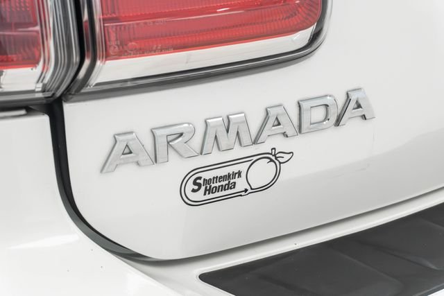 Used 2019 White Nissan Platinum image 13