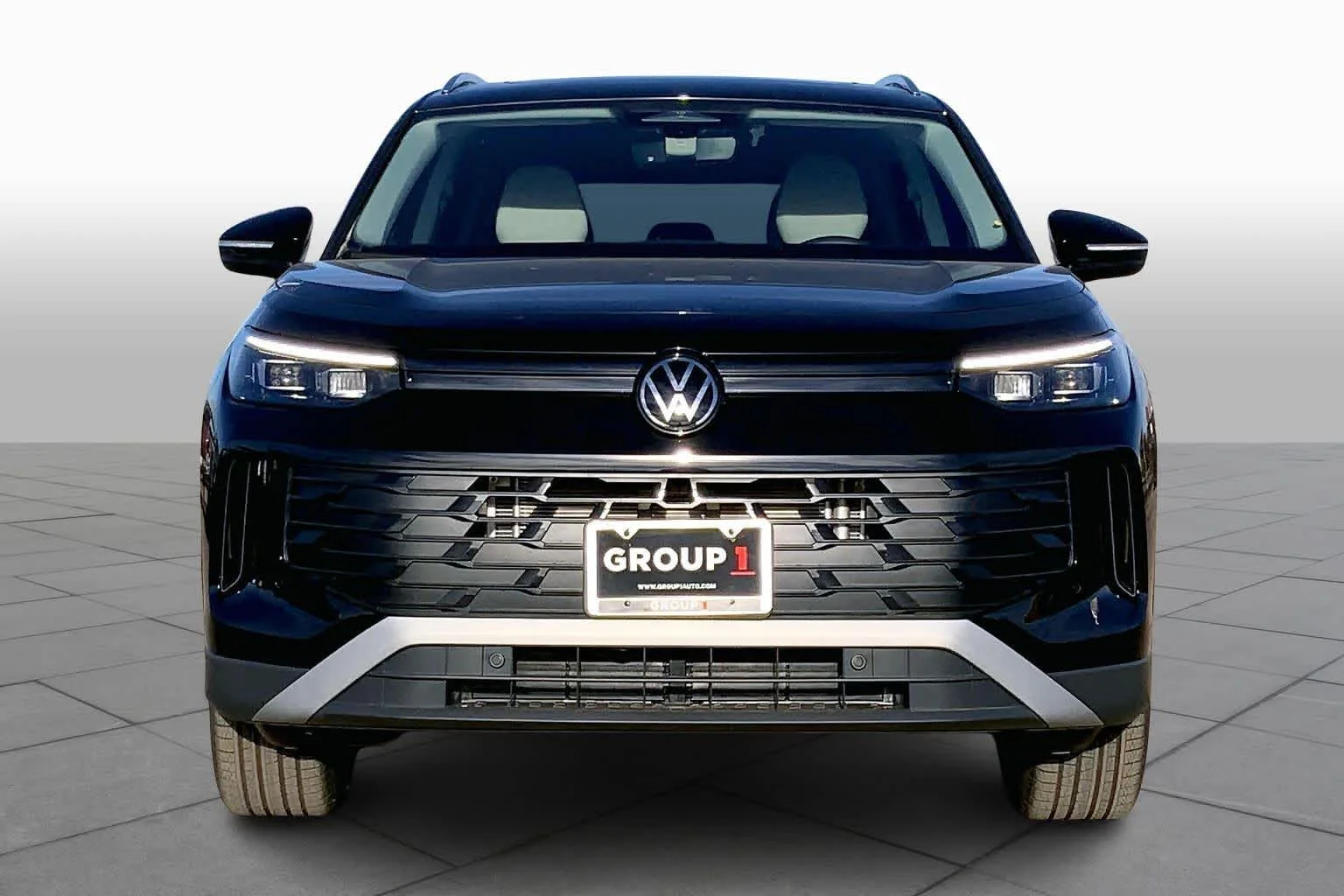 New 2026 Deep Black Pearl Volkswagen SE image 3