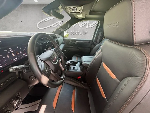 Used 2025 White GMC AT4 image 20