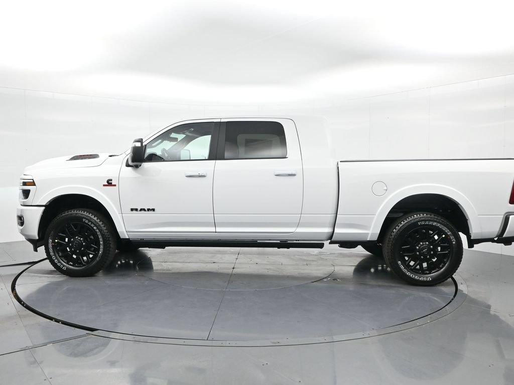 New 2027 Bright White Clear-Coat Exterior Paint RAM Limited image 10