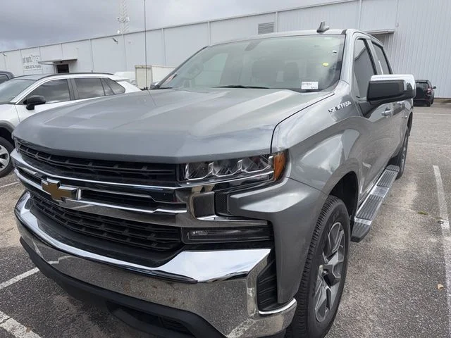 Used 2020 Gray Chevrolet LT image 2