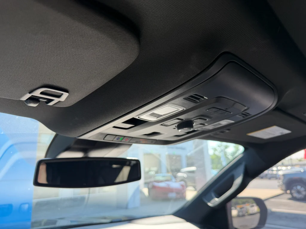 Used 2023 Auburn Metallic Chevrolet RST image 16
