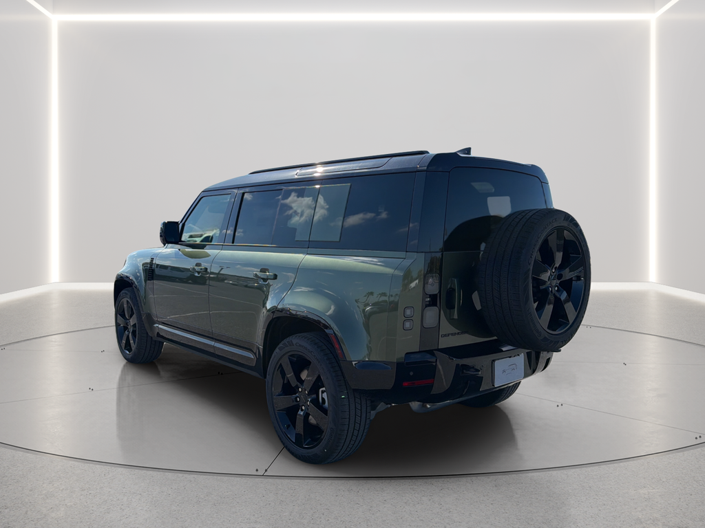 New 2026 Woolstone Green Land Rover X-Dynamic SE image 15
