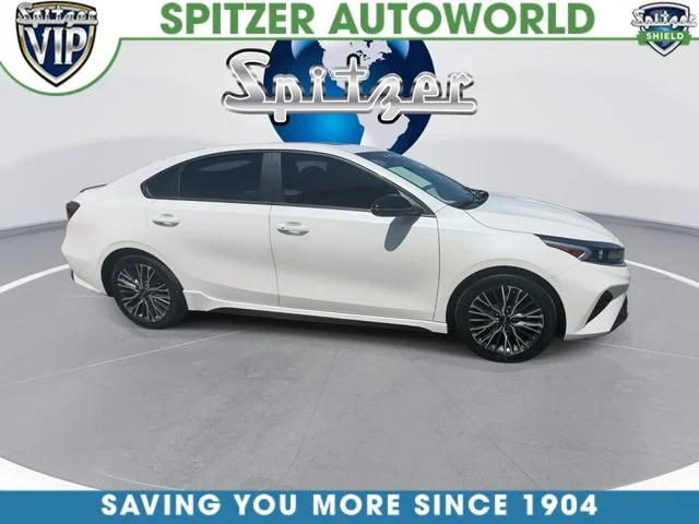 Used 2023 White Kia GT-Line image 10