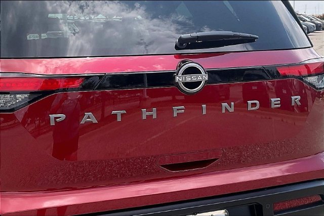 New 2026 Scarlet Ember Tintcoat Nissan SV image 9
