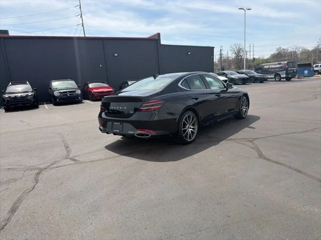 Used 2025 Black Genesis 2.5T image 7