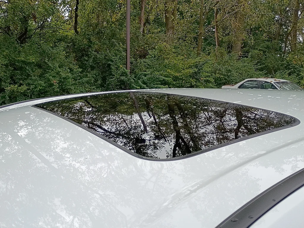 Certified Used 2025 WHITE Honda EX-L image 24
