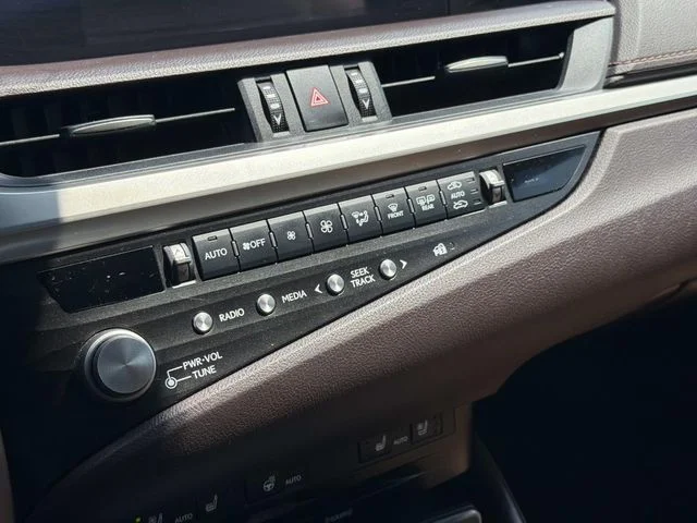 Used 2021  Lexus 350 image 6
