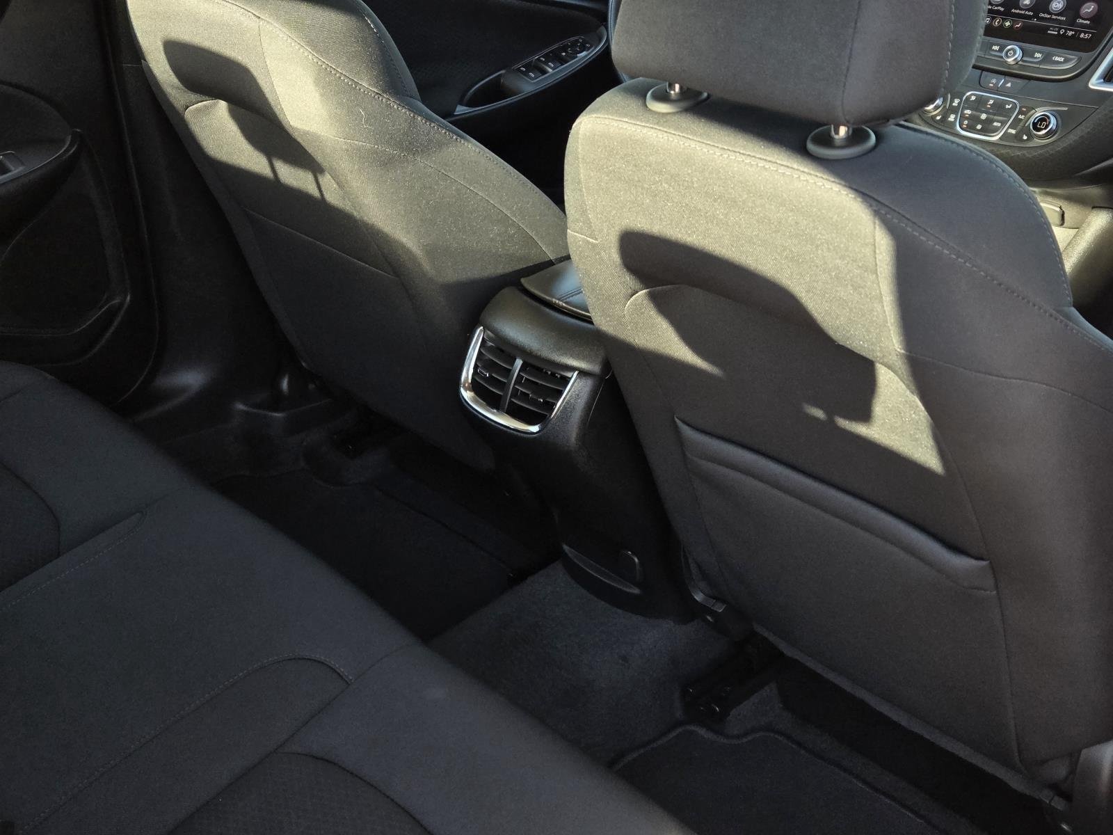 Used 2025 Summit White Chevrolet LT image 32