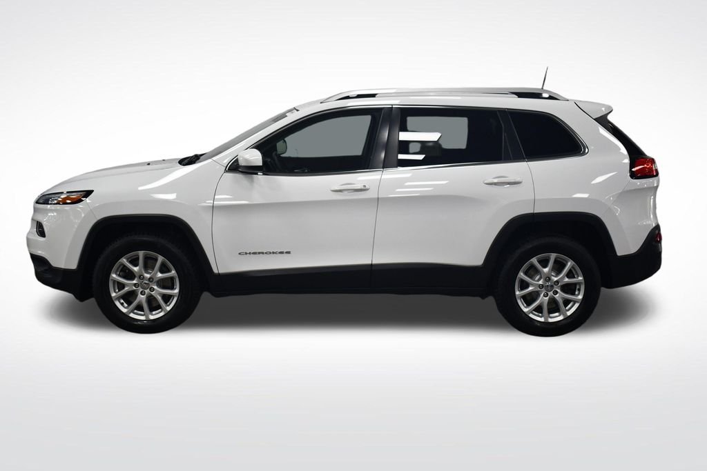 Used 2016 Jeep Cherokee Latitude with VIN 1C4PJMCS9GW157484 for sale in Mentor, OH