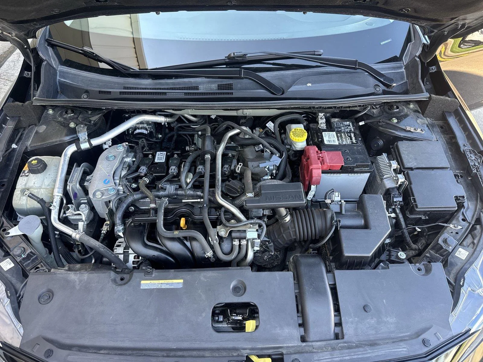 Used 2022 Super Black Nissan SR image 27