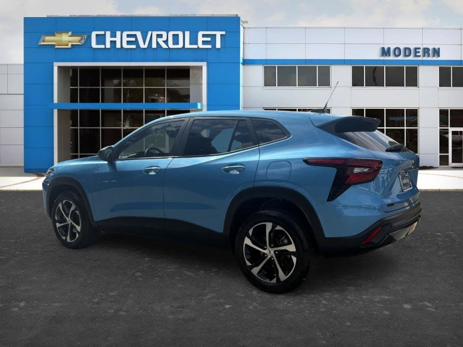 Used 2025 Marina Blue Metallic Chevrolet 1RS image 3