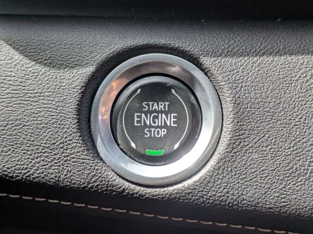 Used 2021 Black Cadillac Sport image 35