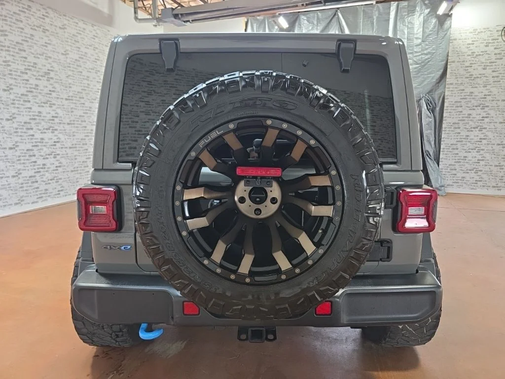 Used 2022 Sting-Gray Clearcoat Jeep Unlimited Rubicon 4xe image 5