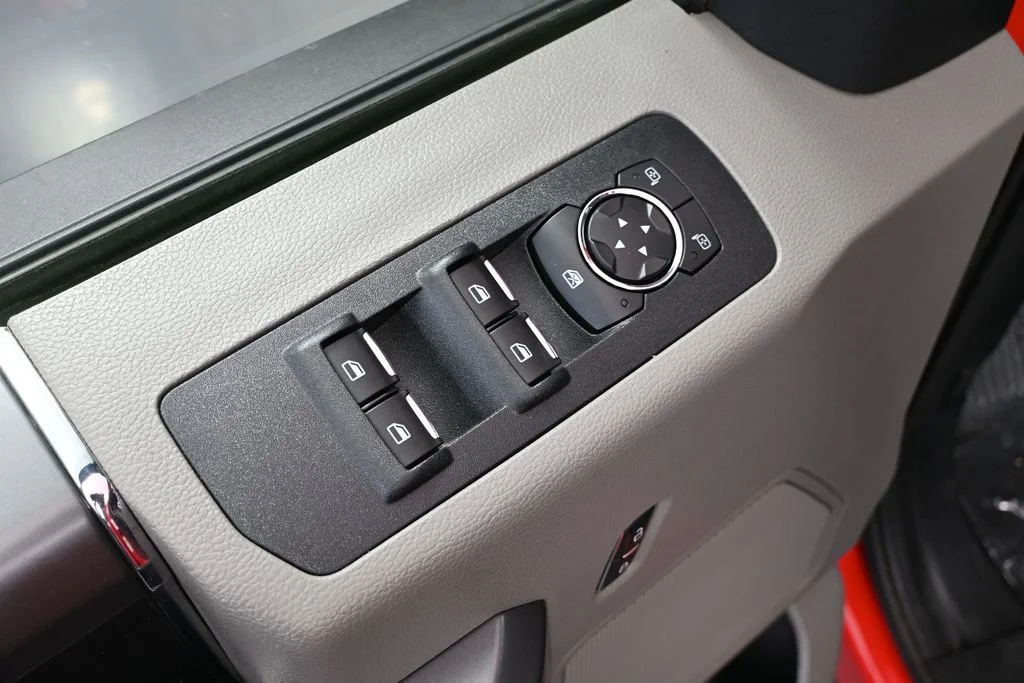 Used 2020 Red Ford XLT image 14