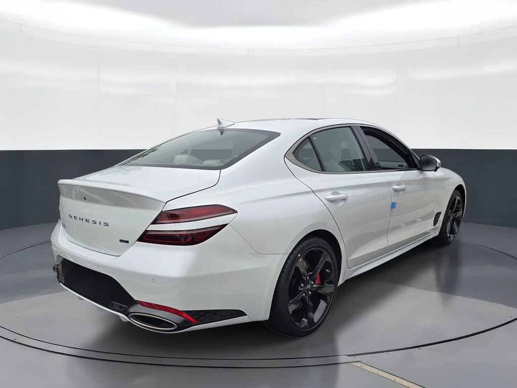 New 2026 White Genesis 3.3T Sport Prestige image 3