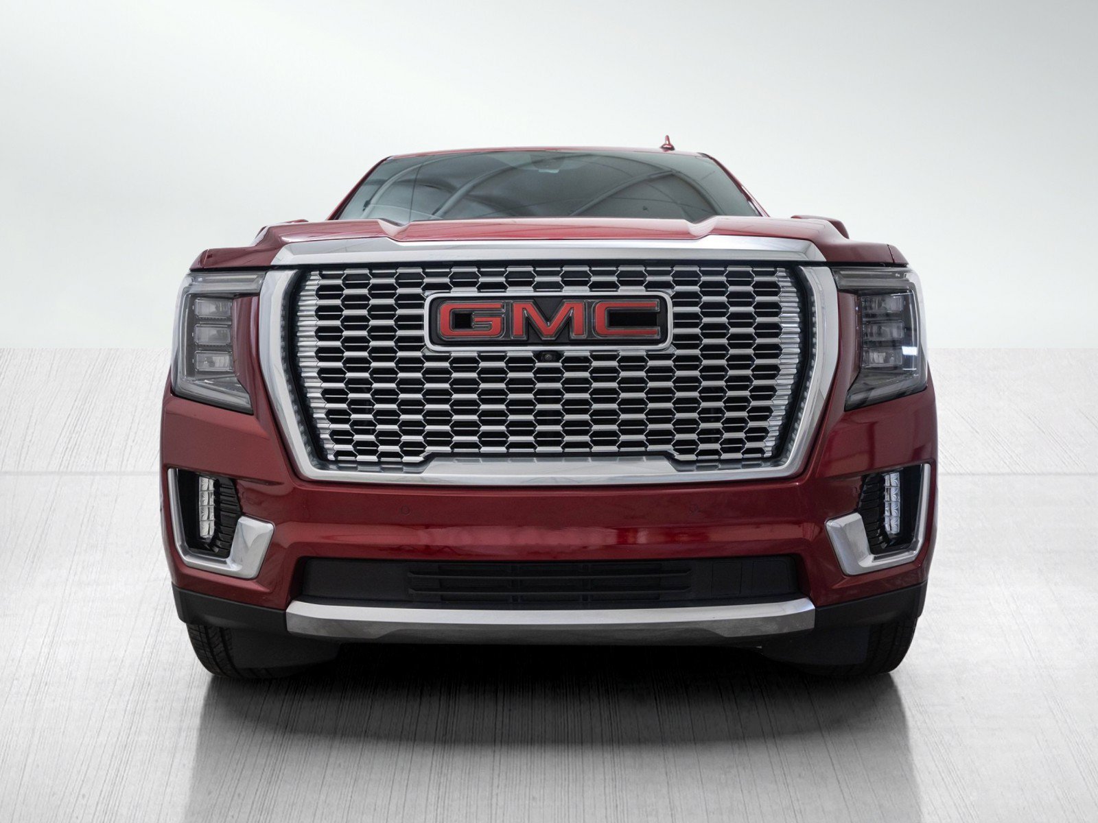 Used 2021 GMC Yukon Denali with VIN 1GKS2DKL7MR263724 for sale in Kansas City