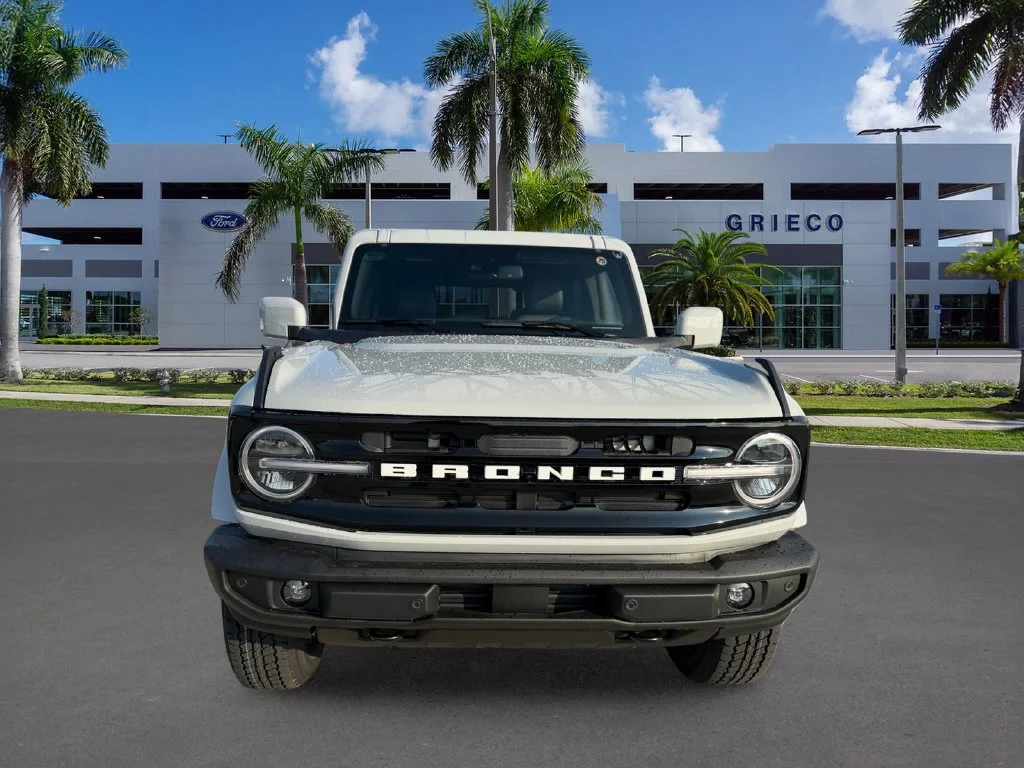 New 2026 White Ford Outer Banks image 2