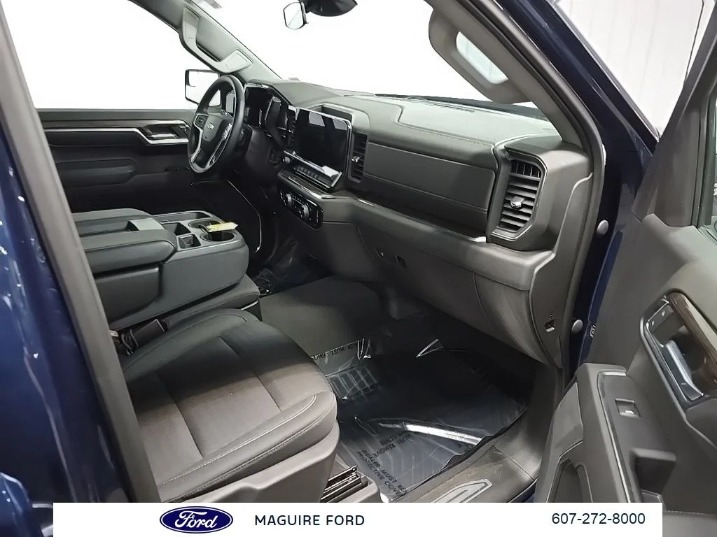 Used 2023 Blue Chevrolet LT image 18