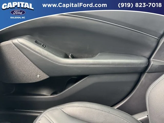 Used 2023 White Ford Premium image 29