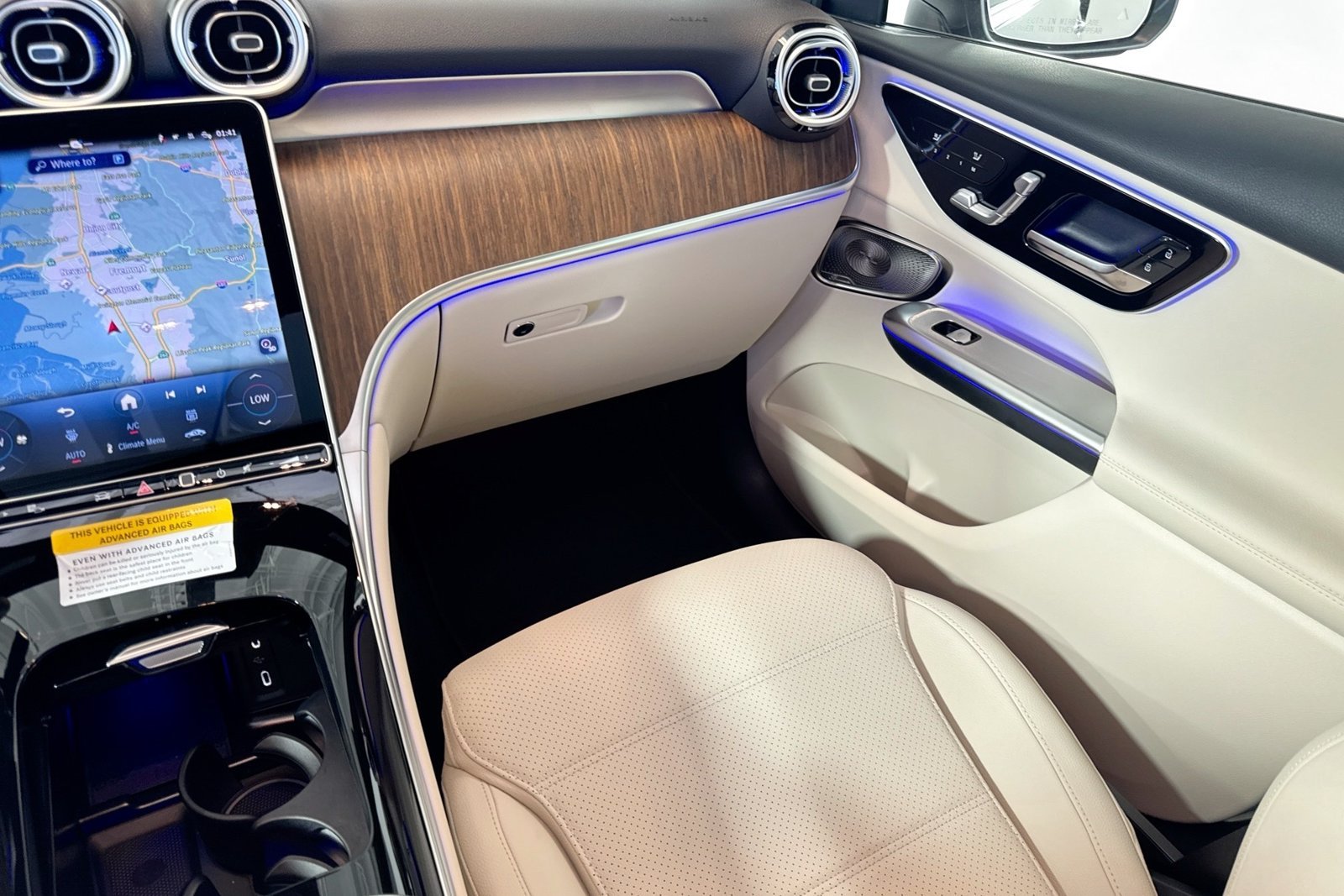 New 2026 Cirrus Silver Metallic Mercedes-Benz GLC 300 image 21