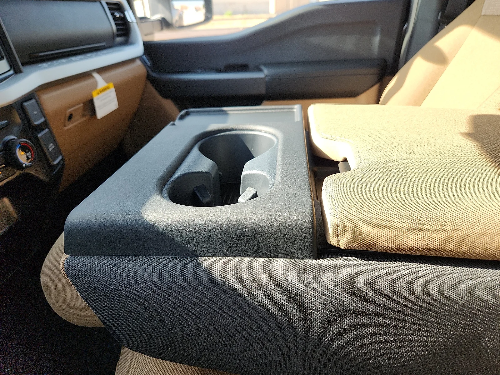 New 2027 Carbonized Gray Metallic Ford XLT image 25