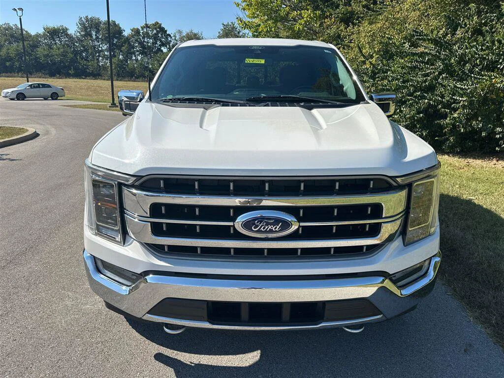 Used 2021 White Ford Lariat image 2