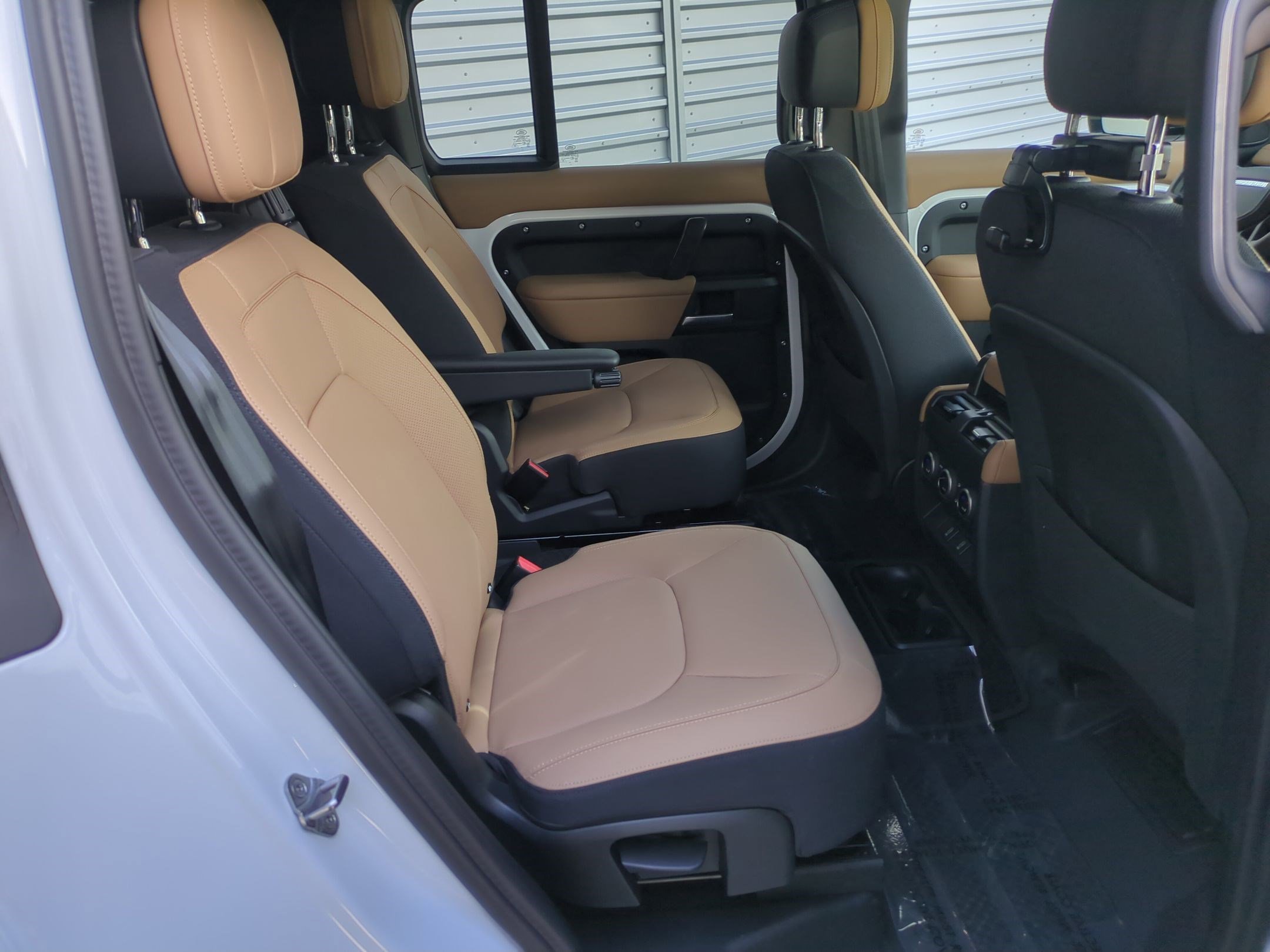 2026 Land Rover Defender V8 - Photo 27