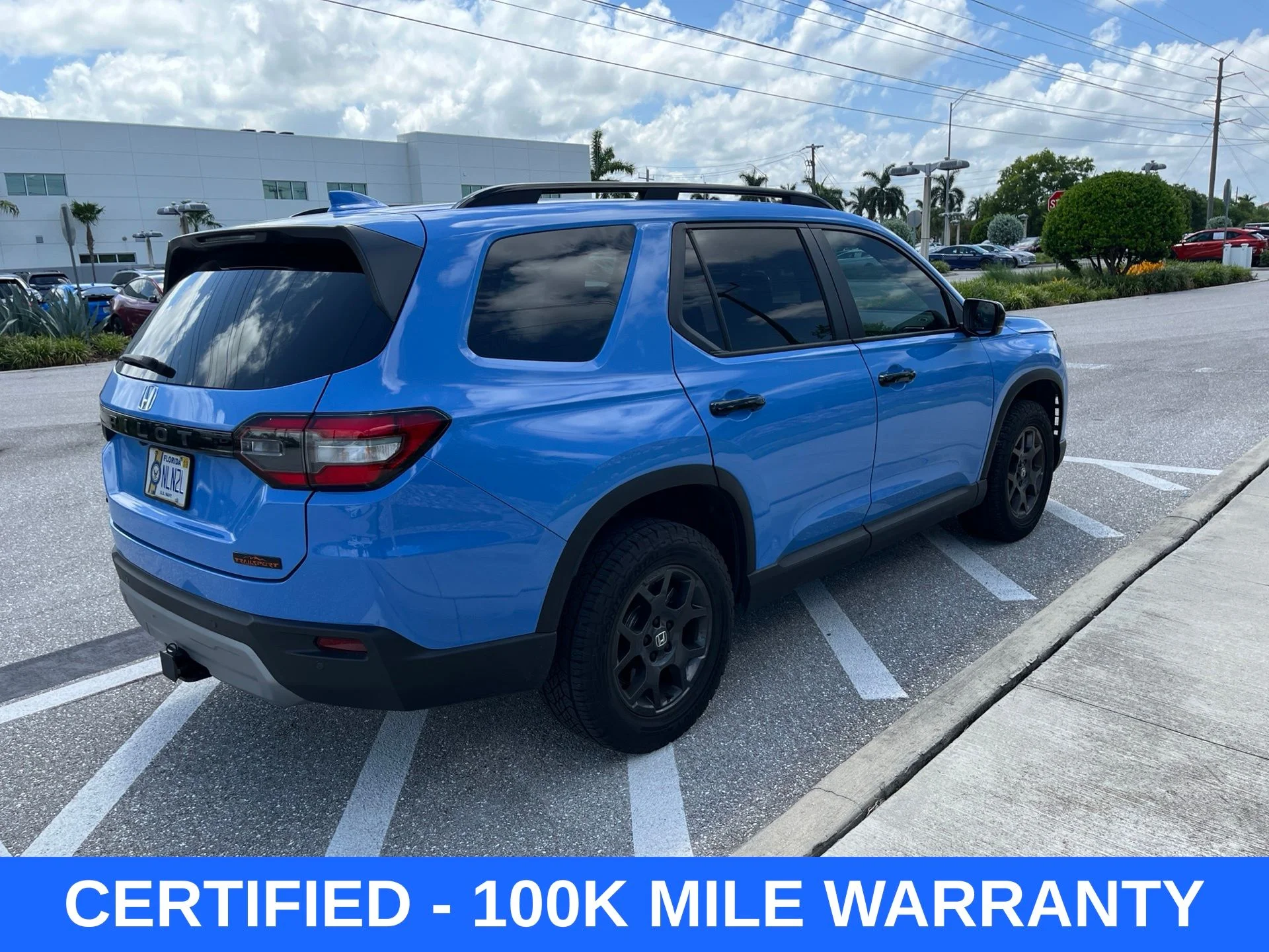 Certified Used 2024 Diffused Sky Pearl Honda TrailSport image 6