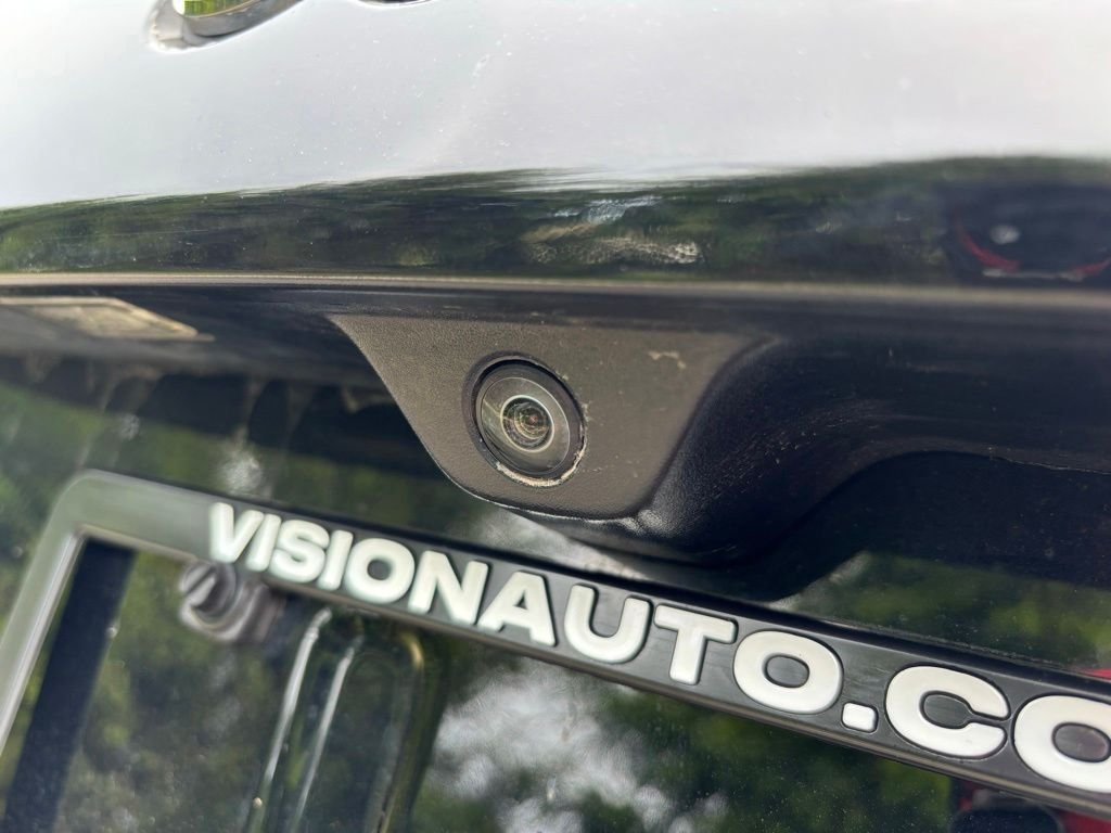 Used 2020 Black Jeep Laredo image 13