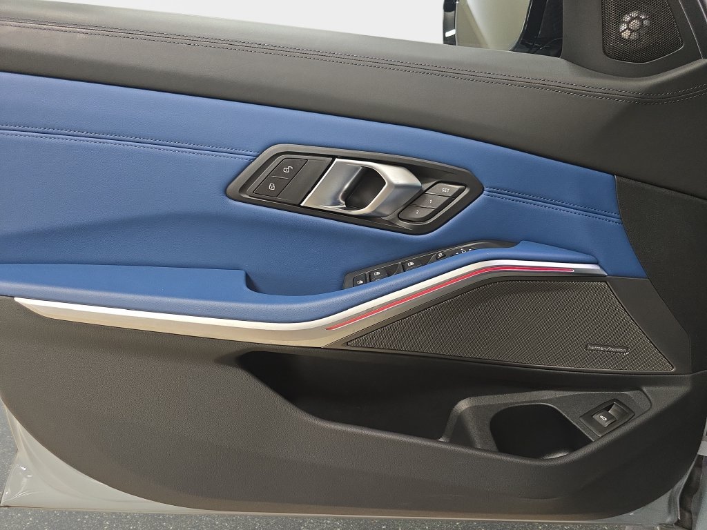 Used 2024 Brooklyn Grey Metallic BMW Competition image 27