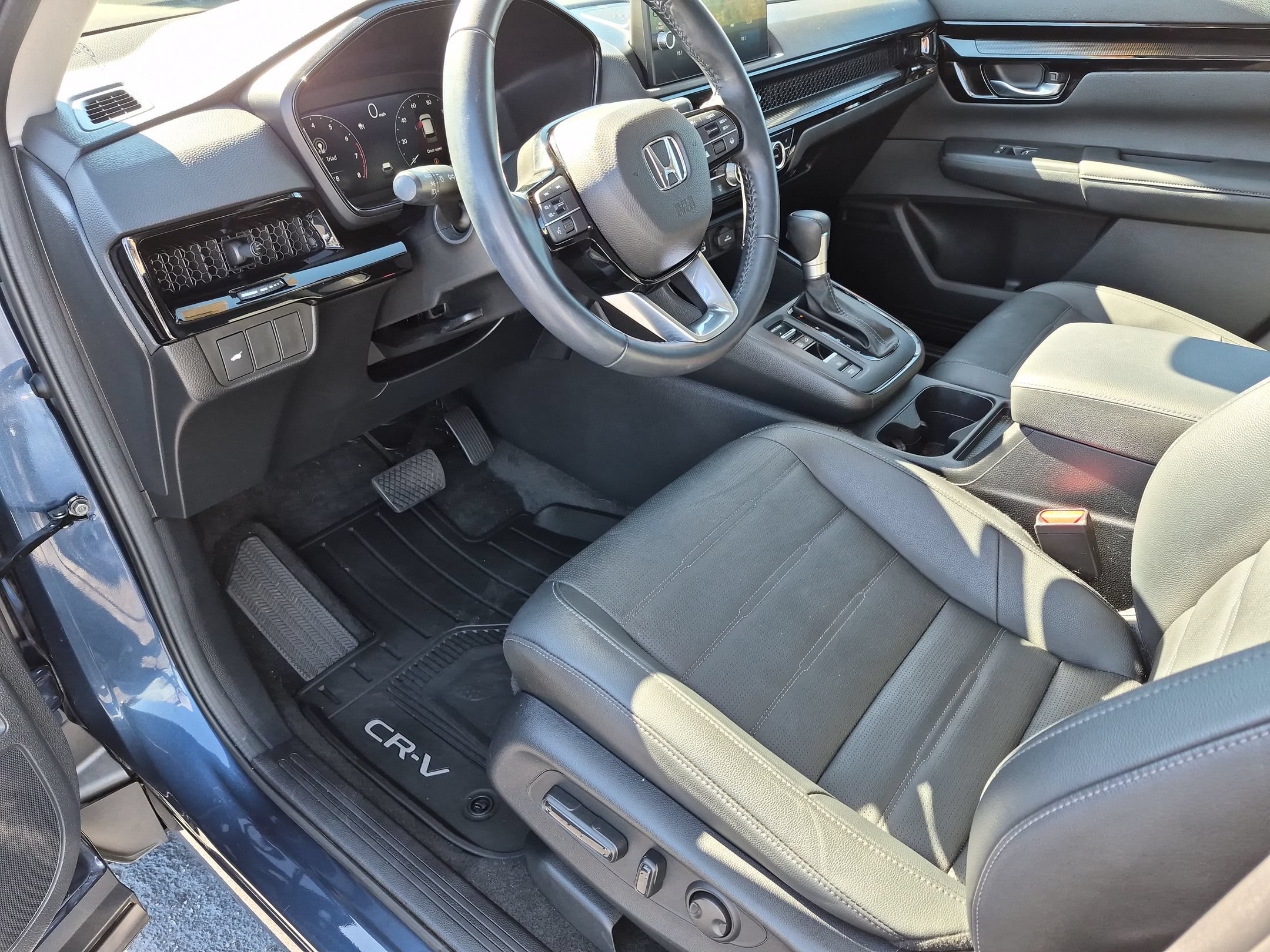 Used 2026 Canyon River Blue Metallic Honda EX-L image 14