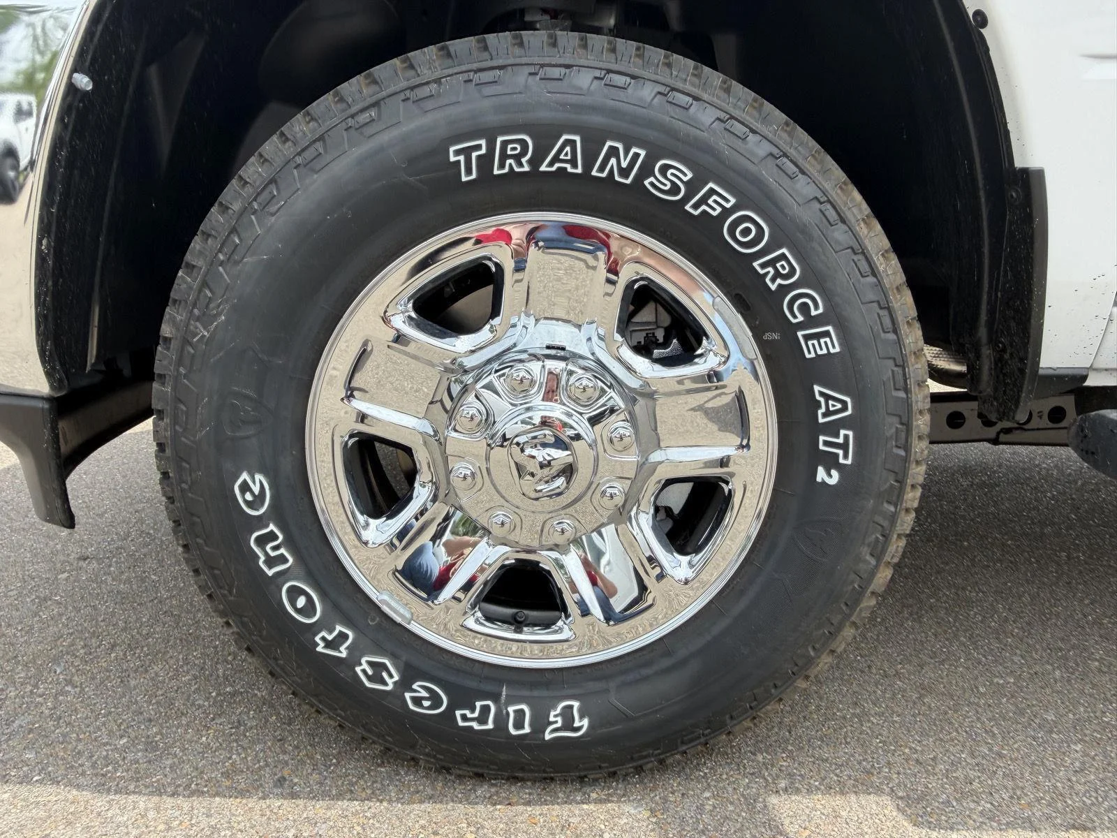 New 2026 Bright White Clear-Coat Exterior Paint RAM Tradesman image 25