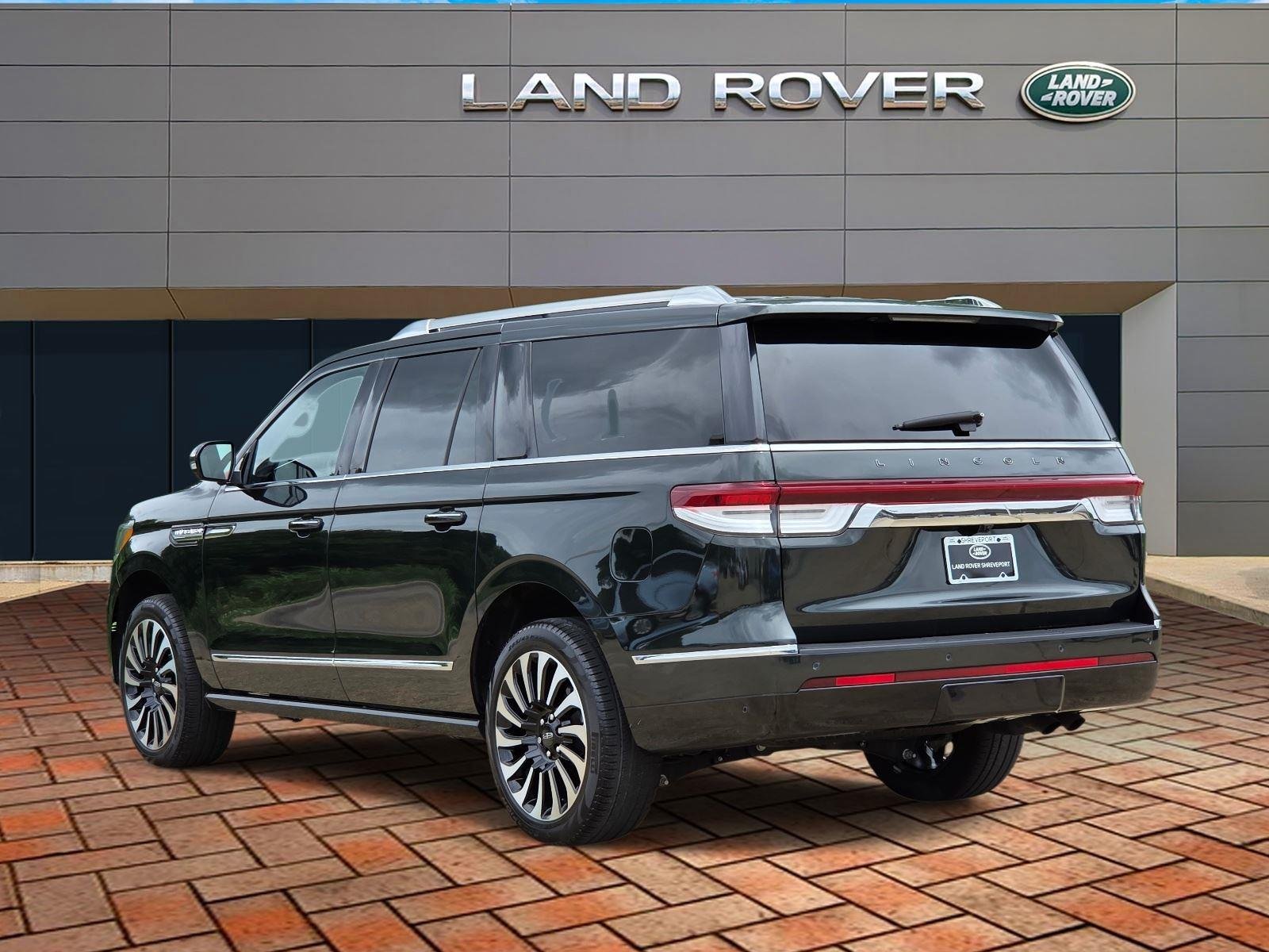 Used 2023 Manhattan Green Metallic Premium Colorant Lincoln Black Label image 6